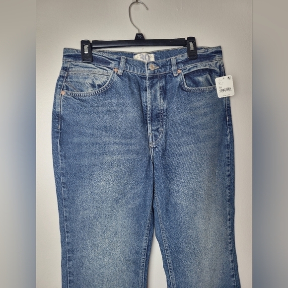 We The Free by Free People Jeans Women's Size 30 High Rise Straight Leg Med Wash - Picture 4 of 10